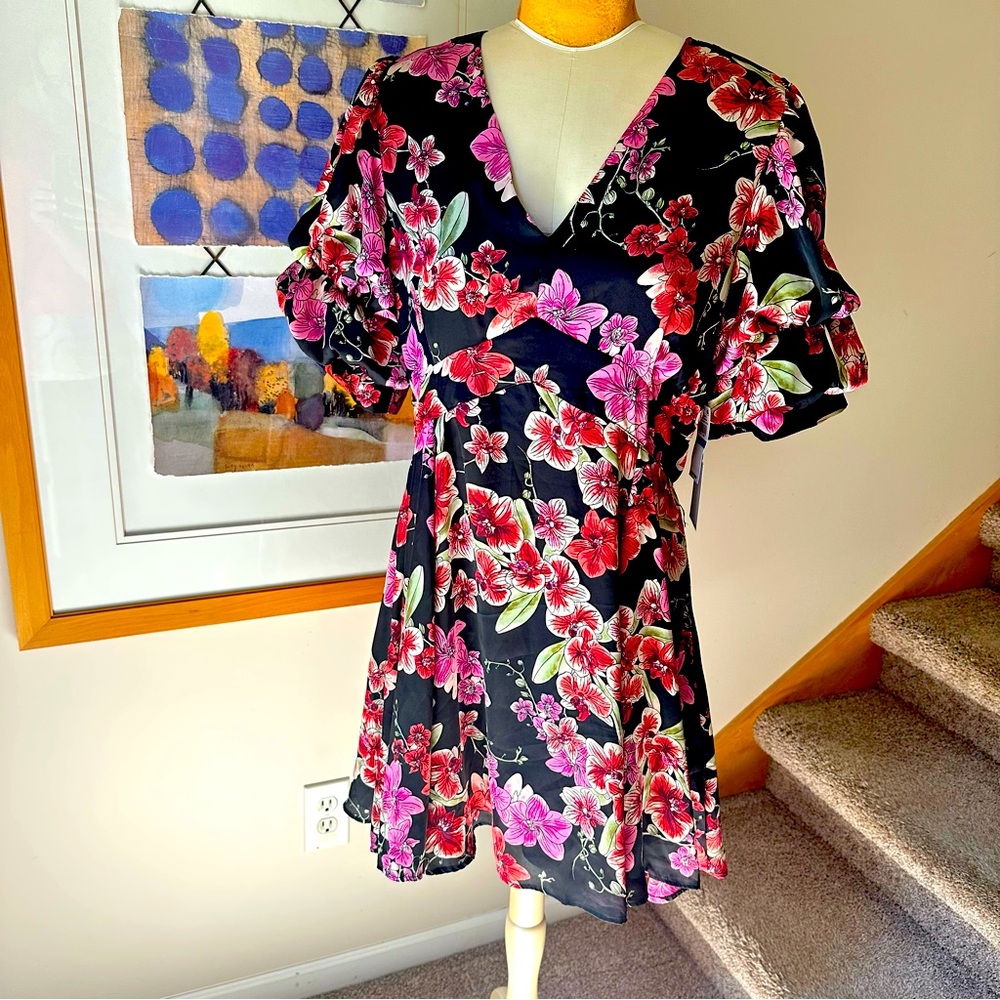 NWT Floral bubble sleeve dress from 1.state